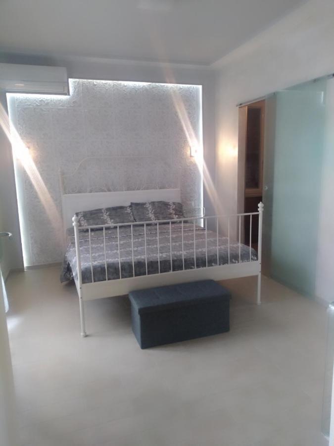 Rosilienza Suites Private Spa, Patio Garden Free Trasfer To & From Airport Fiumicino Kültér fotó