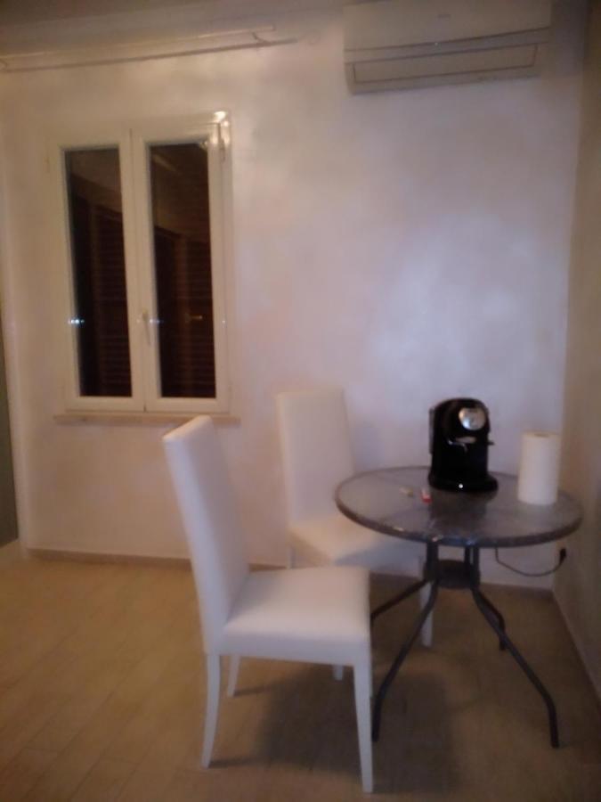 Rosilienza Suites Private Spa, Patio Garden Free Trasfer To & From Airport Fiumicino Kültér fotó