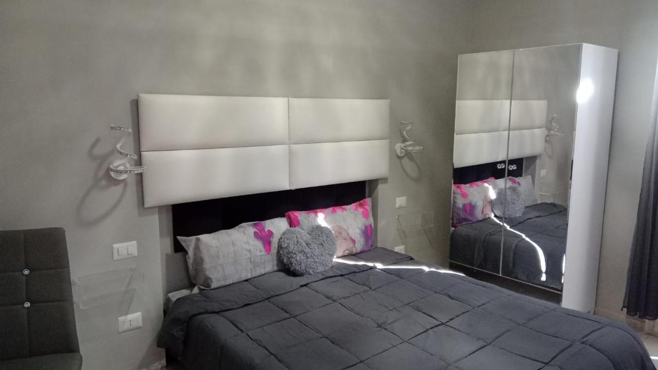 Rosilienza Suites Private Spa, Patio Garden Free Trasfer To & From Airport Fiumicino Kültér fotó