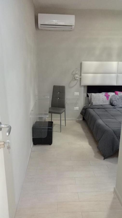 Rosilienza Suites Private Spa, Patio Garden Free Trasfer To & From Airport Fiumicino Kültér fotó