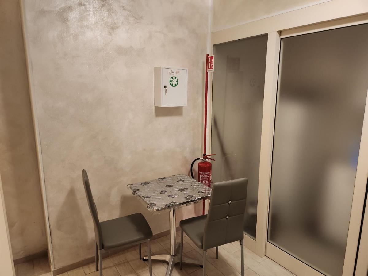 Rosilienza Suites Private Spa, Patio Garden Free Trasfer To & From Airport Fiumicino Kültér fotó