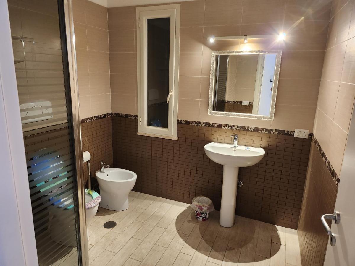 Rosilienza Suites Private Spa, Patio Garden Free Trasfer To & From Airport Fiumicino Kültér fotó