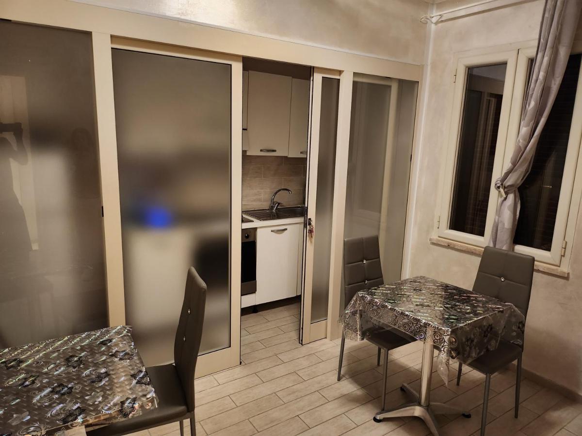 Rosilienza Suites Private Spa, Patio Garden Free Trasfer To & From Airport Fiumicino Kültér fotó
